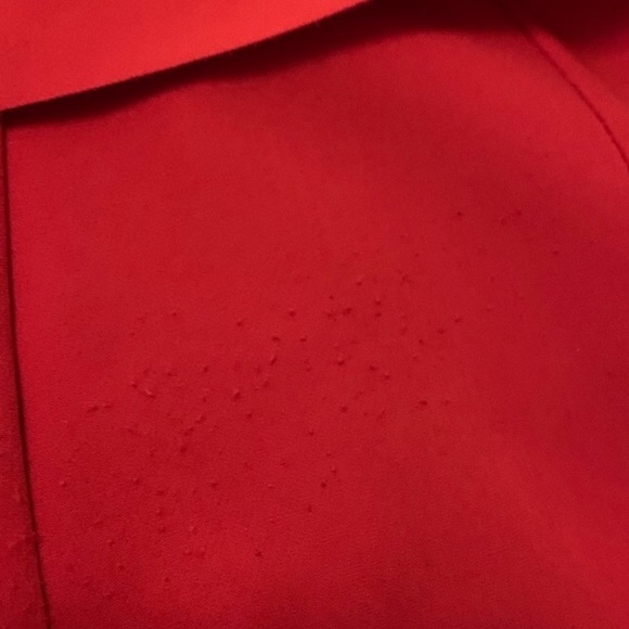 Elliatt Red cocktail dress with cutout - Picture 7 of 9